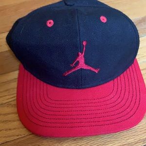 I am selling a Jordan hat
